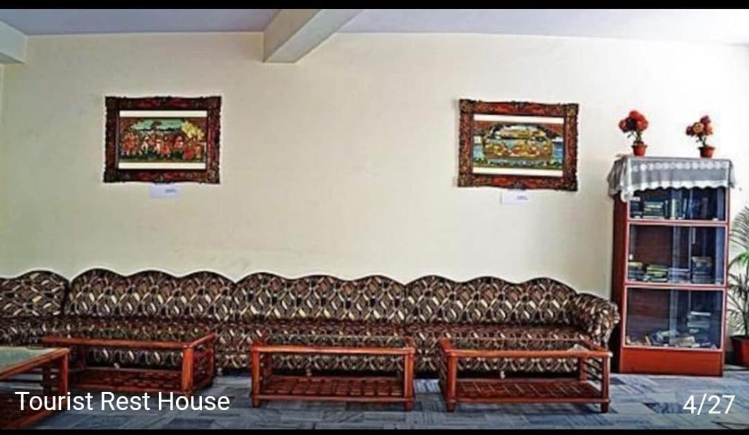 Hotel Tourist Rest House Agra Agra  Buitenkant foto