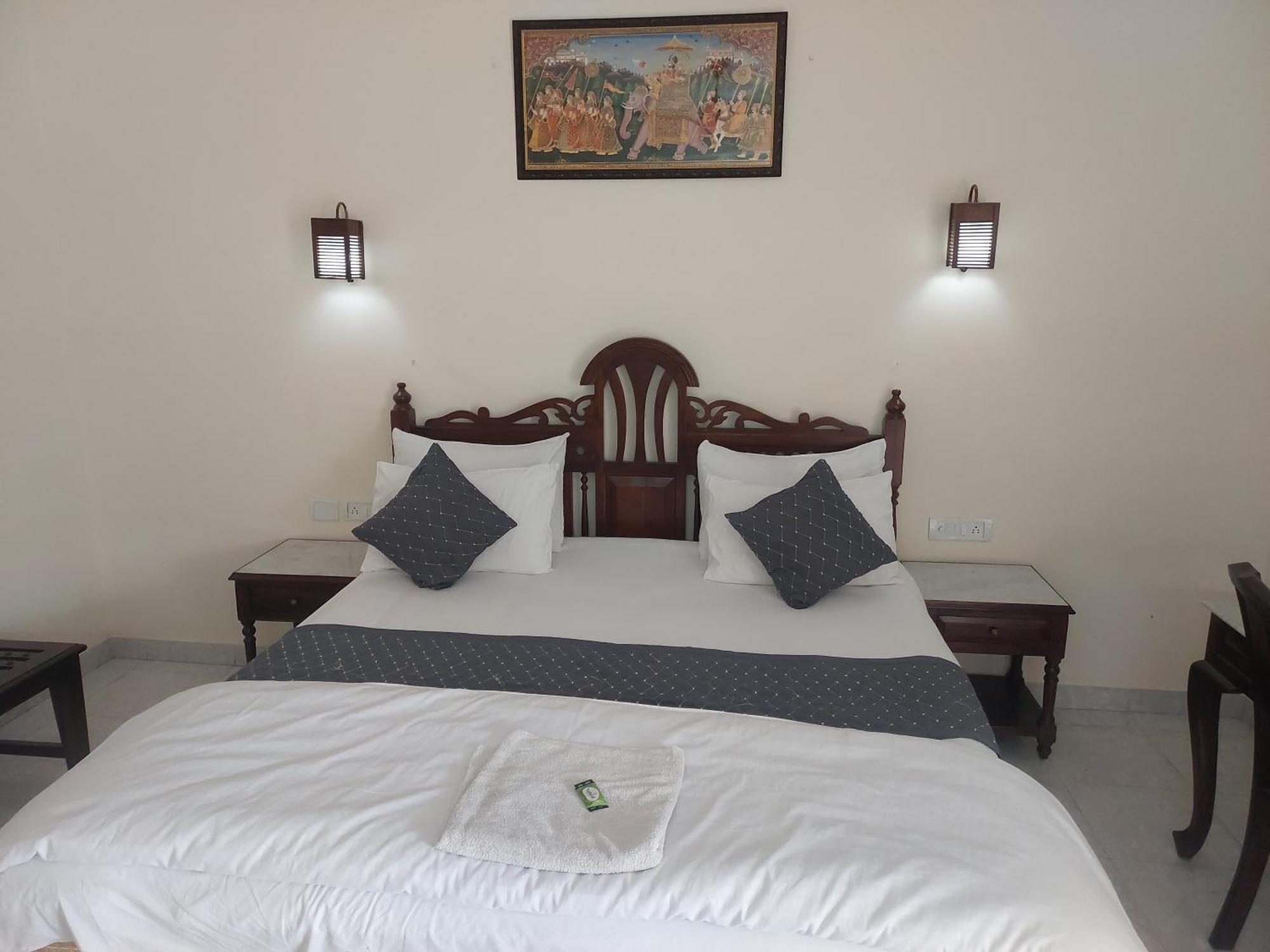 Hotel Tourist Rest House Agra Agra  Buitenkant foto