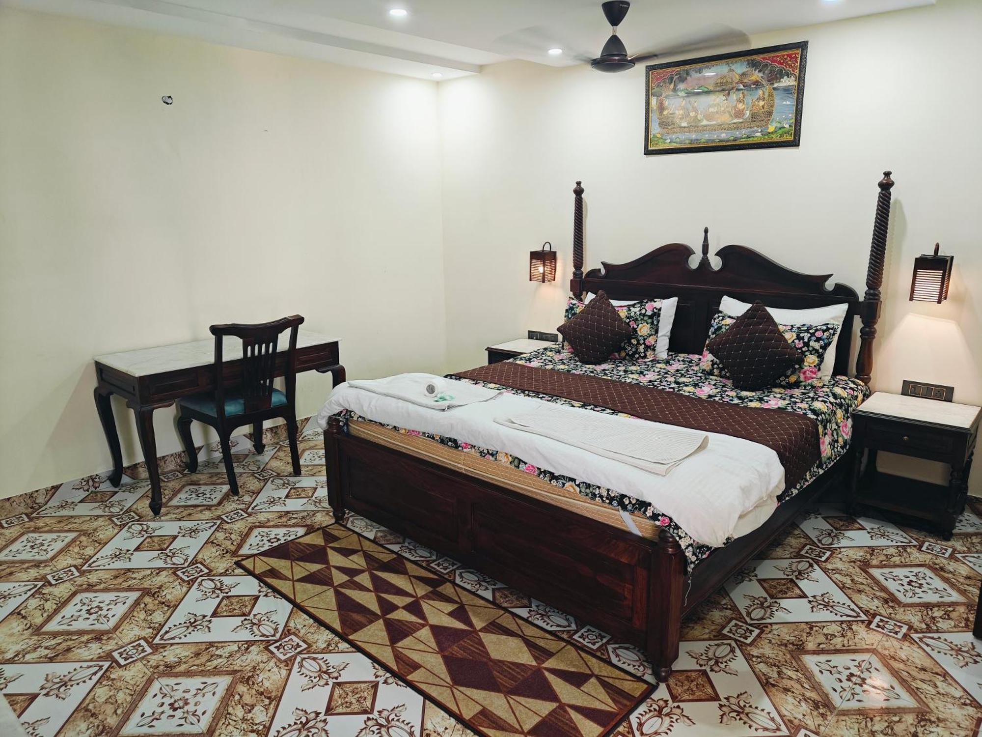 Hotel Tourist Rest House Agra Agra  Buitenkant foto