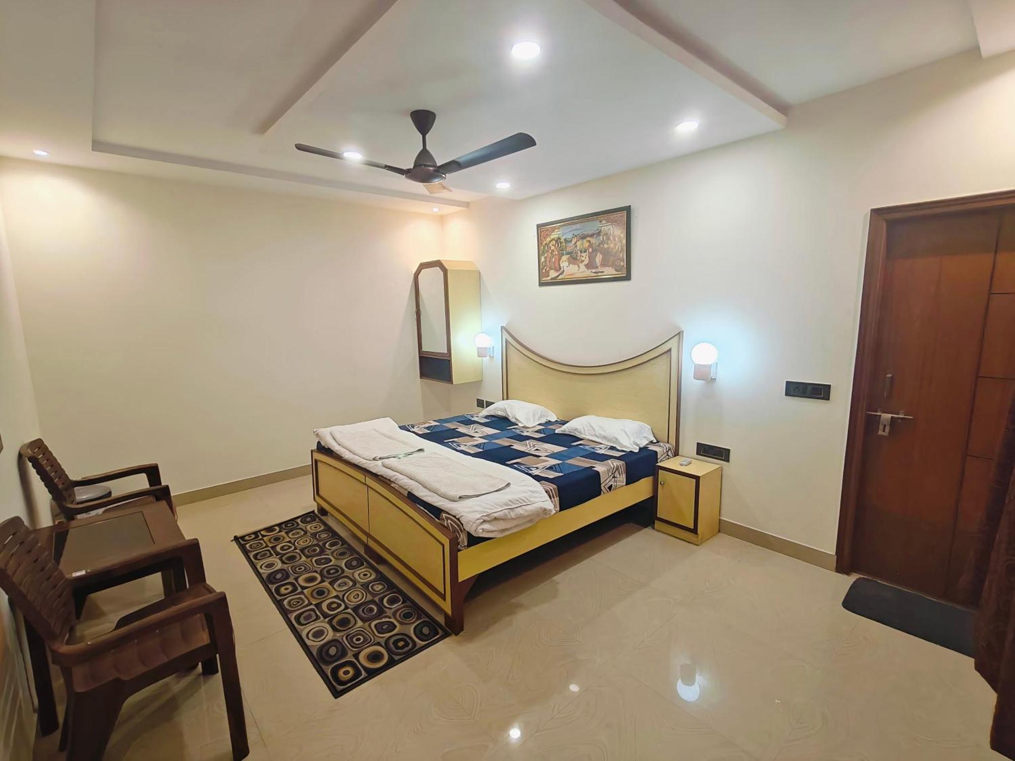 Hotel Tourist Rest House Agra Agra  Buitenkant foto