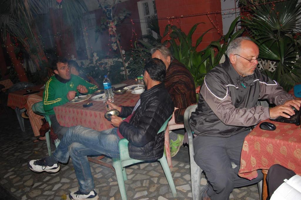 Hotel Tourist Rest House Agra Agra  Buitenkant foto