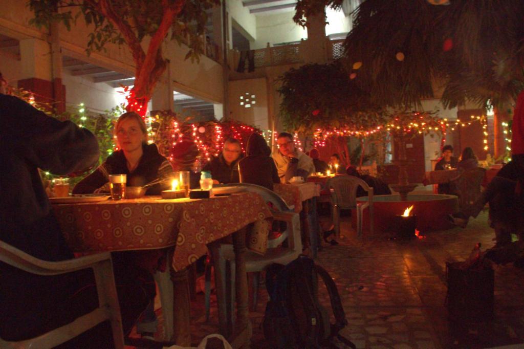 Hotel Tourist Rest House Agra Agra  Buitenkant foto