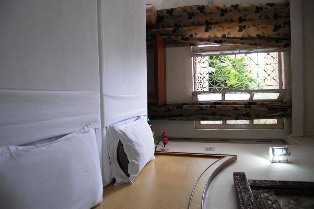 Hotel Tourist Rest House Agra Agra  Buitenkant foto